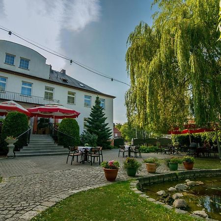 Hotel Bialy Domek Walcz Ngoại thất bức ảnh